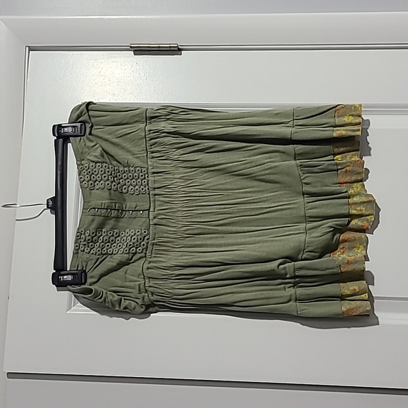 Decree Tops - Woman's strapless green/yellow/orange floral patterned tube top